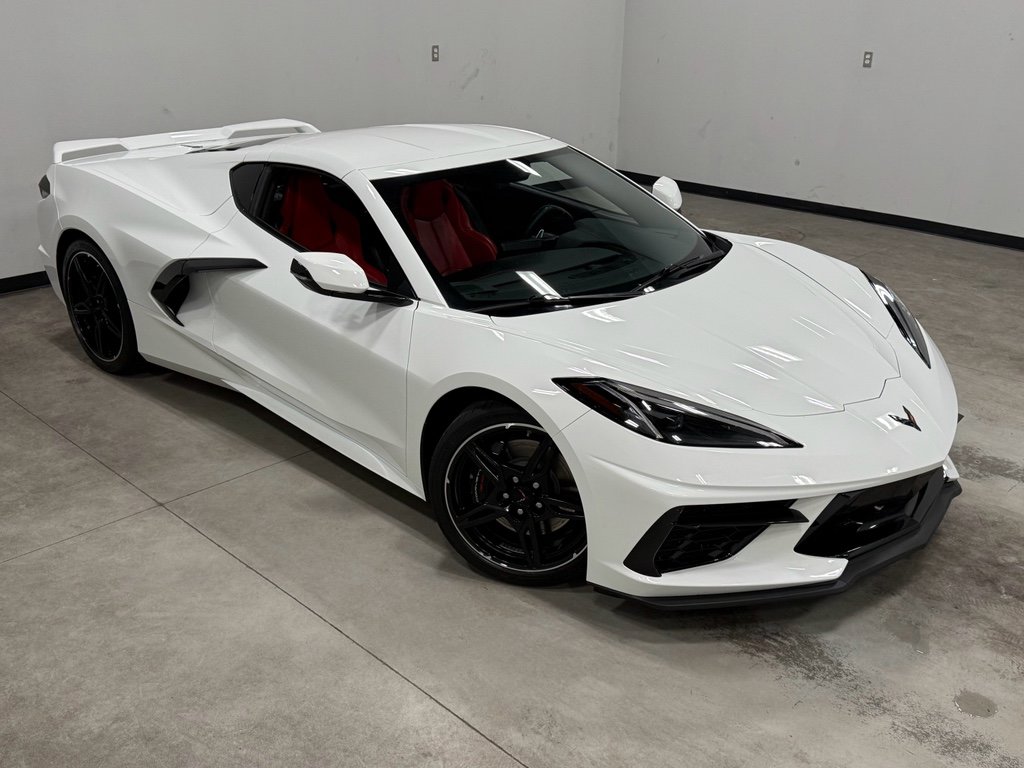 Used 2022 Chevrolet Corvette Stingray Coupe w/ Z51 Performance Package image 28