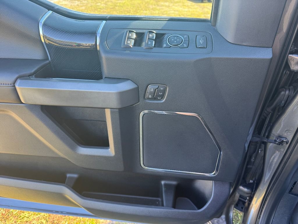 Certified 2022 Ford F450 Platinum w/ FX4 Off-Road Package image 28