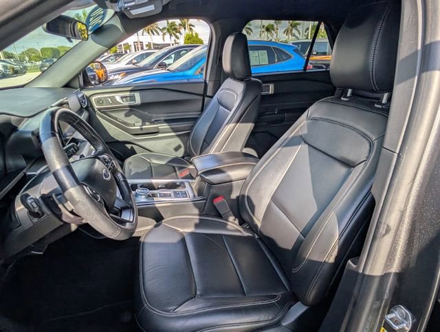 Certified 2020 Ford Explorer XLT w/ Equipment Group 202A image 7