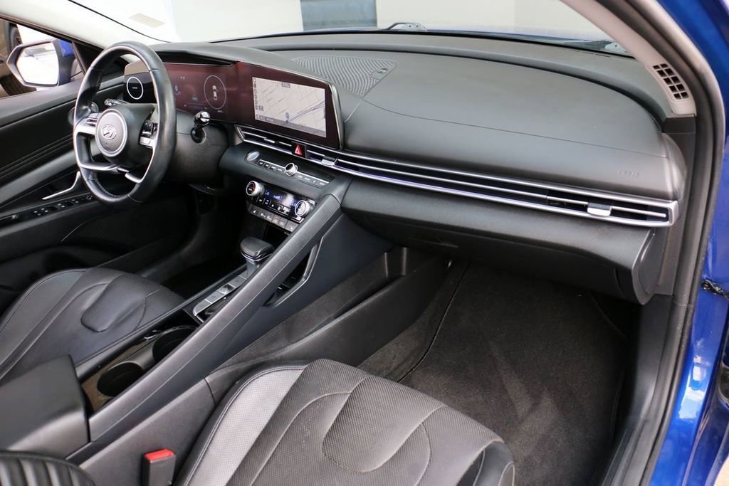 Used 2021 Hyundai Elantra Limited w/ Cargo Package FWD image 32