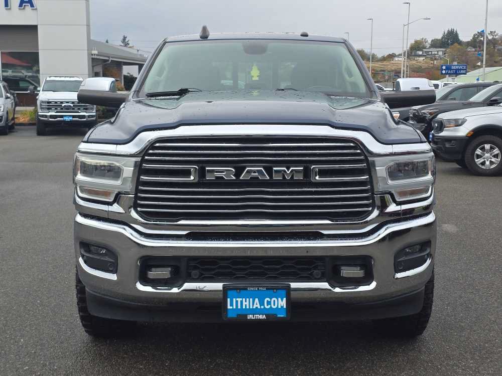 Used 2019 RAM 3500 Laramie w/ Chrome Appearance Group AWD/4WD image 8