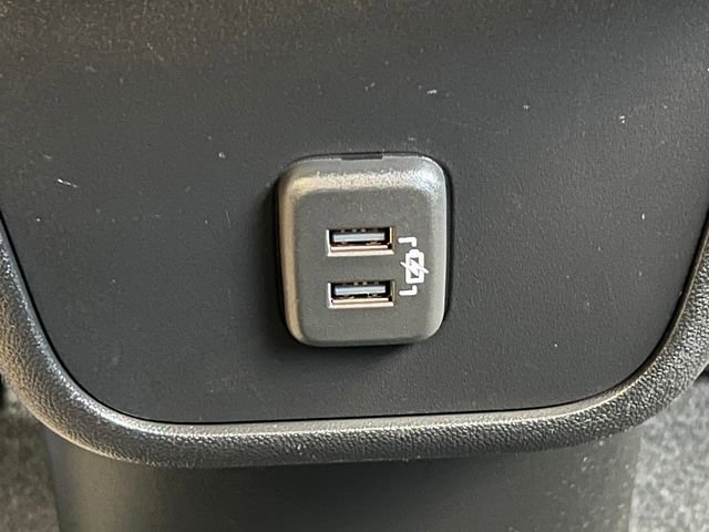 Used 2020 Chevrolet Equinox LT w/ Driver Convenience Package image 36