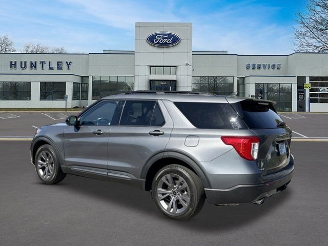 Certified 2024 Ford Explorer XLT w/ Equipment Group 202A AWD/4WD image 5