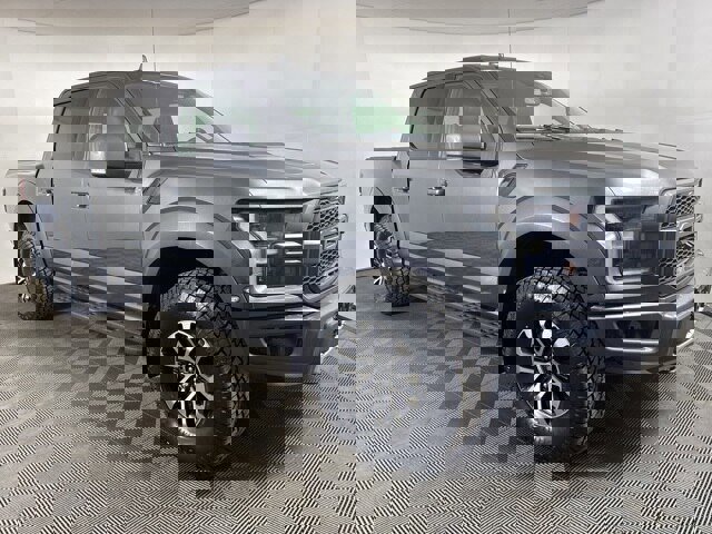 Certified 2019 Ford F150 Raptor w/ Equipment Group 802A Luxury image 7