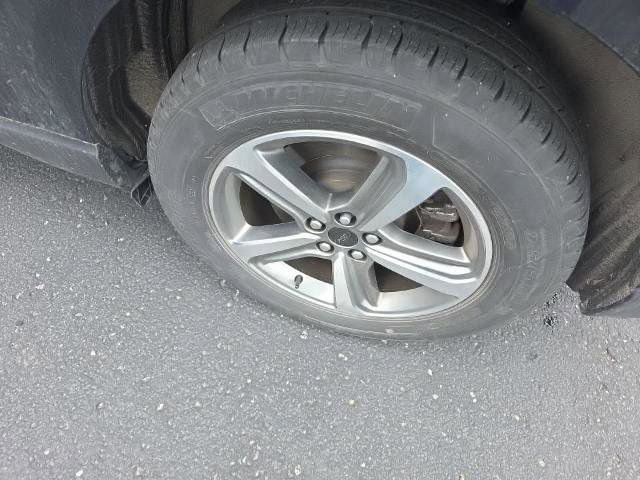 Certified 2023 Ford Edge SEL w/ Convenience Package image 15