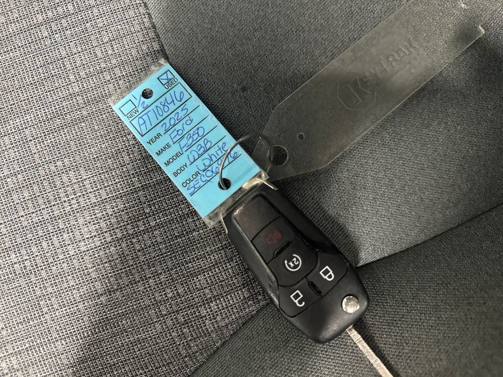 Certified 2025 Ford F350 XLT AWD/4WD image 27