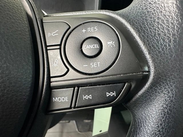 Used 2022 Toyota Corolla LE FWD image 21