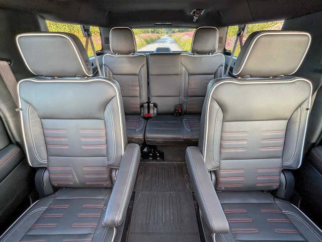 Used 2025 GMC Yukon XL AT4 Ultimate AWD/4WD image 19