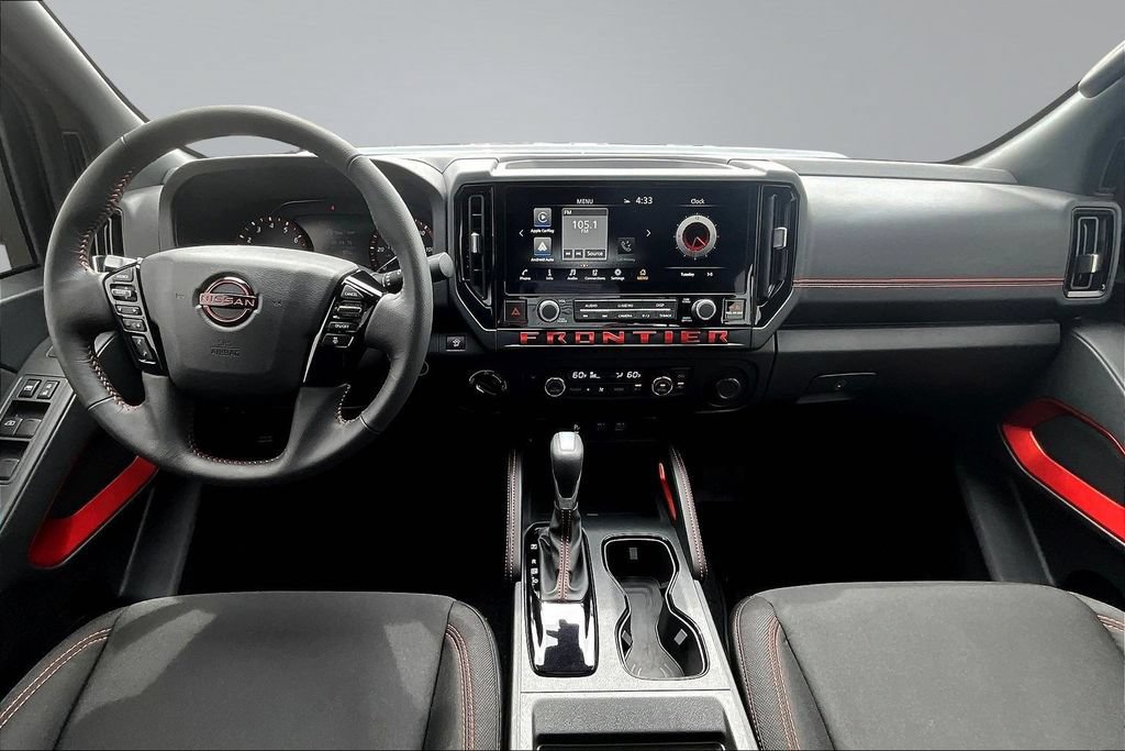 Used 2025 Nissan Frontier PRO-4X w/ Tow Package AWD/4WD image 8