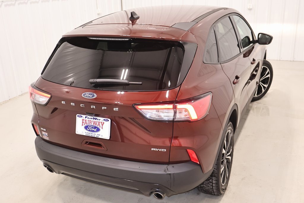 Certified 2021 Ford Escape SE w/ SE Sport Appearance Package image 38