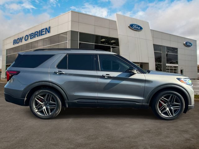 Certified 2025 Ford Explorer ST AWD/4WD image 6