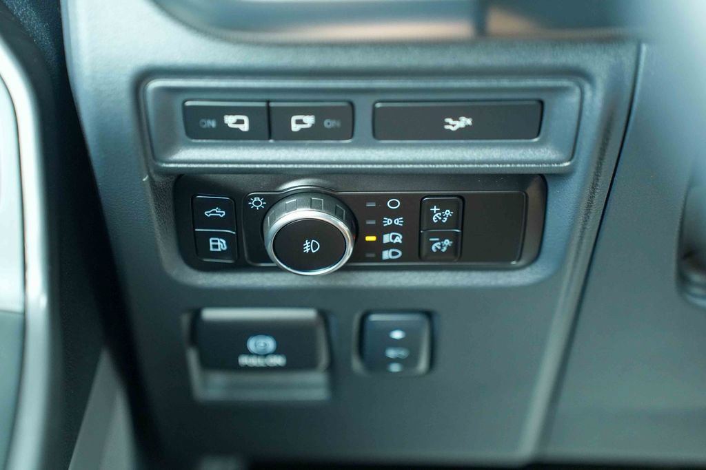 Certified 2024 Ford F150 Lariat AWD/4WD image 30