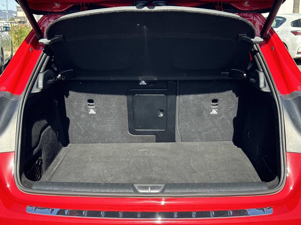 Used 2018 Mercedes-Benz GLA 250 image 26