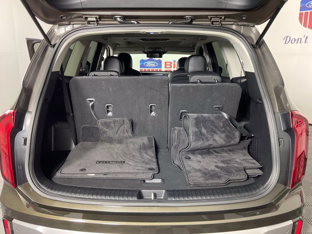 Used 2024 Kia Telluride S w/ S Sunroof Package FWD image 11