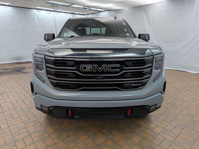 Used 2024 GMC Sierra 1500 AT4 AWD/4WD image 2