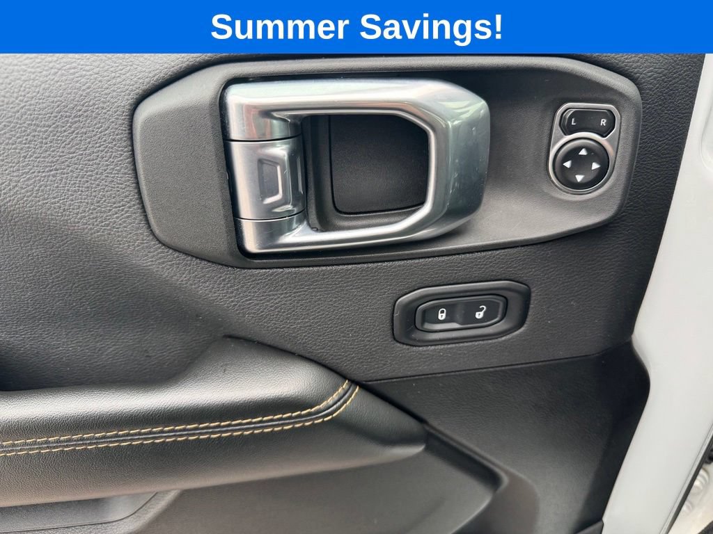 Used 2024 Jeep Wrangler Unlimited Sahara AWD/4WD image 23
