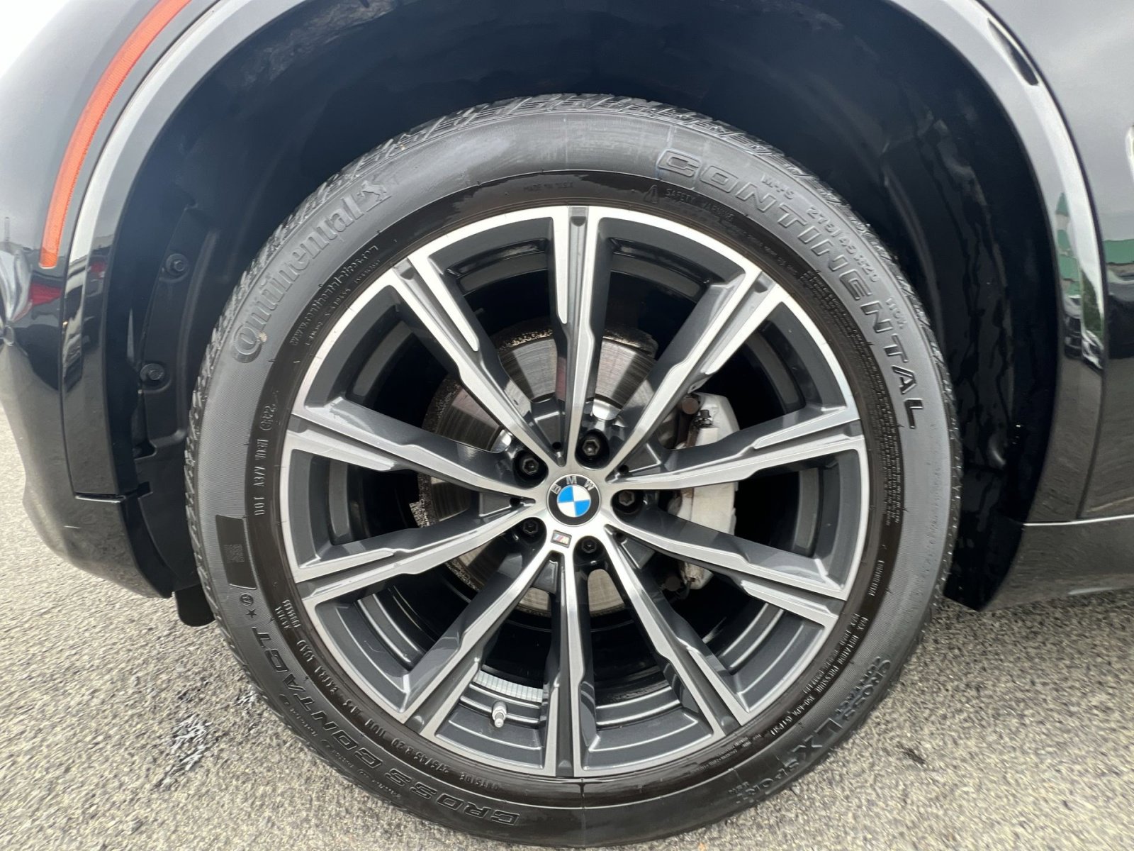 Used 2023 BMW X5 xDrive40i w/ M Sport Package AWD/4WD image 20