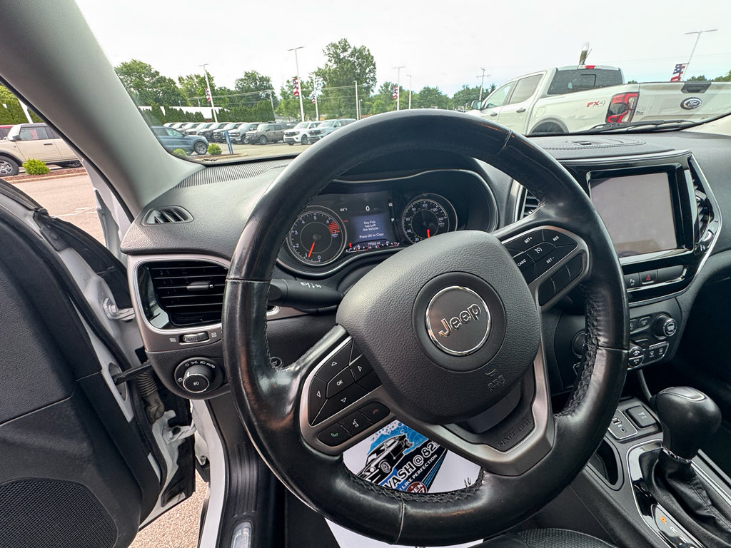 Used 2020 Jeep Cherokee Limited FWD image 27