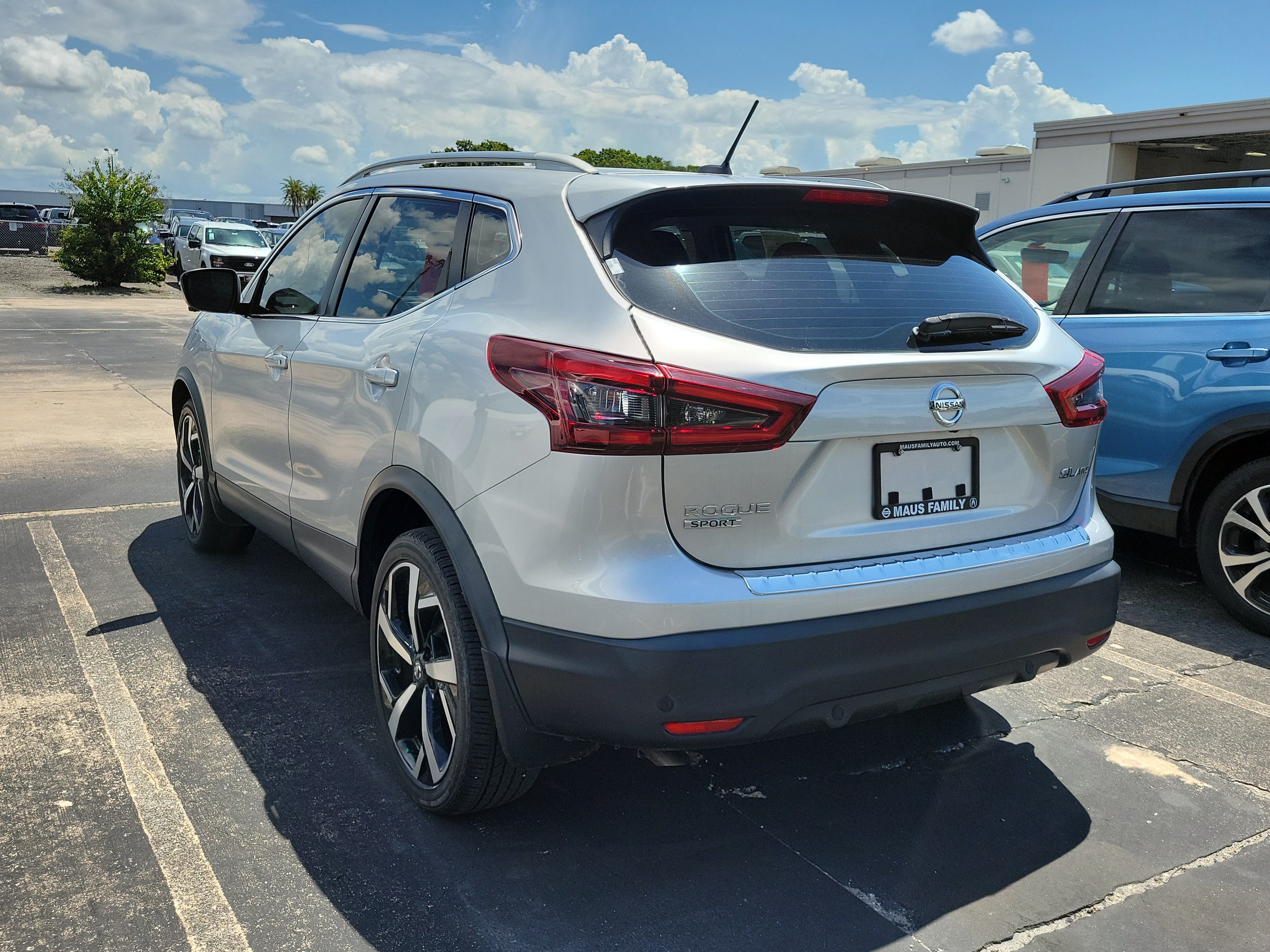 Used 2022 Nissan Rogue Sport SL w/ Premium Package AWD/4WD image 4