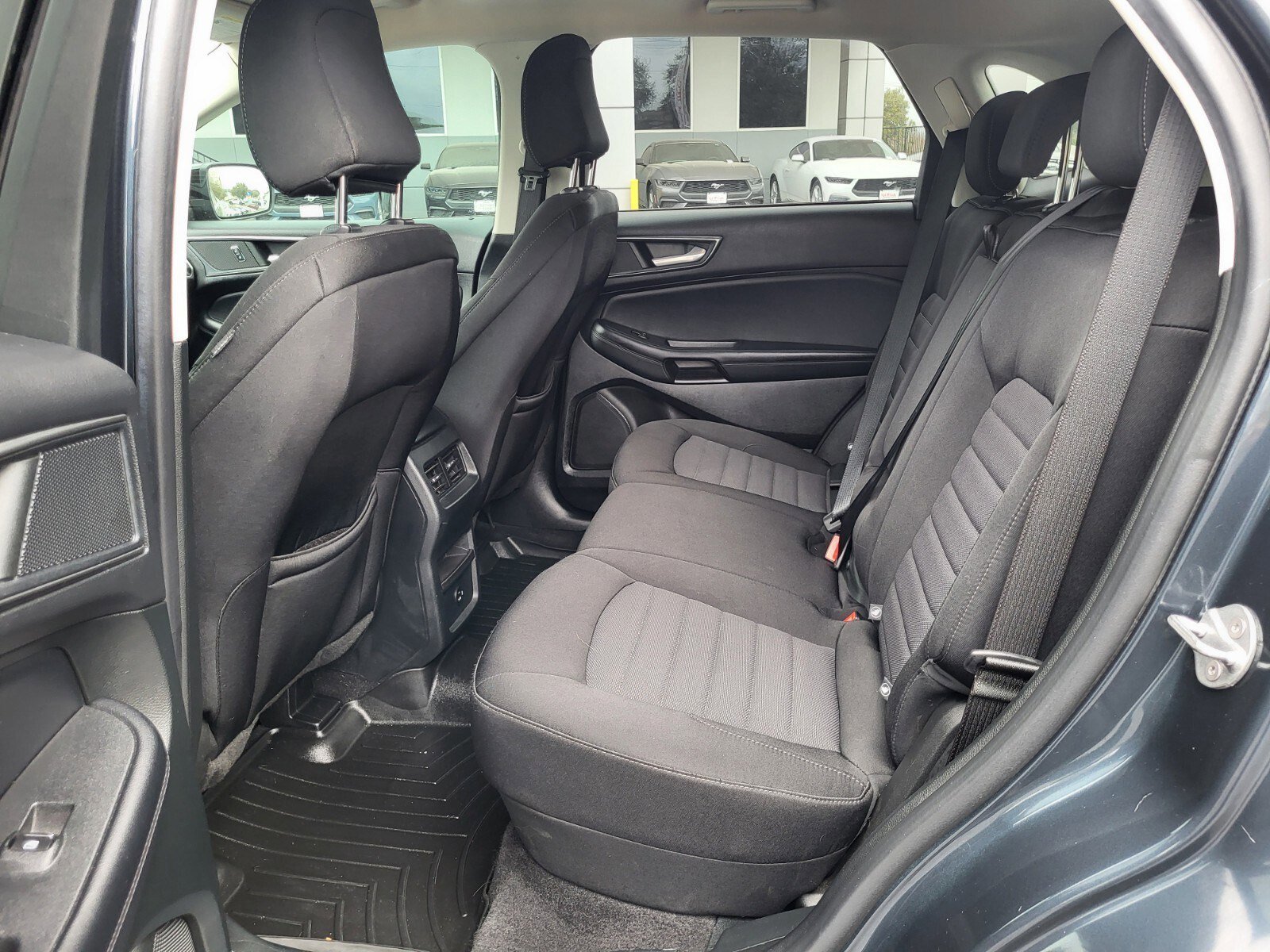 Certified 2022 Ford Edge SE w/ Black Appearance Package image 17