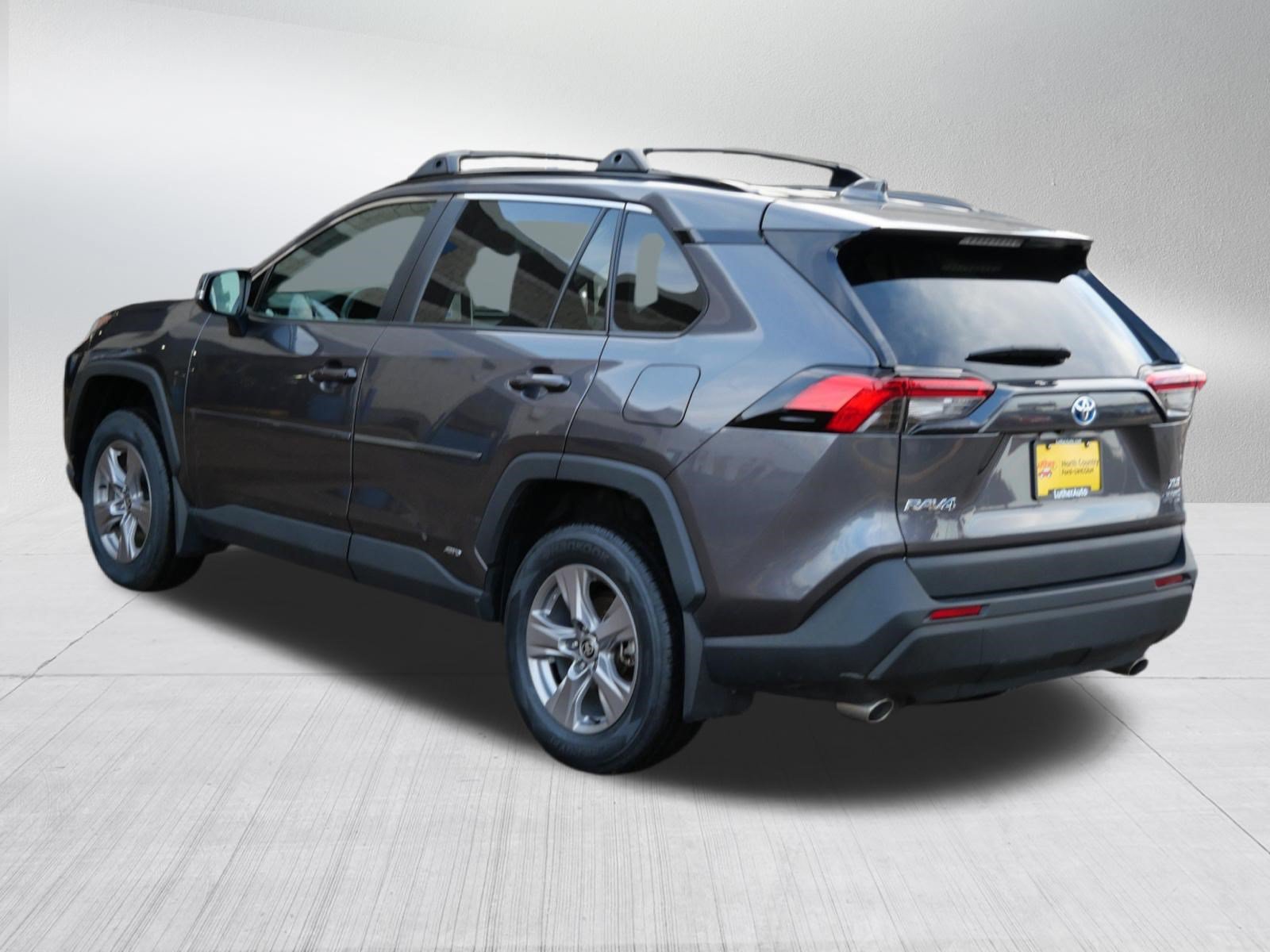 Used 2024 Toyota RAV4 XLE w/ Convenience Package AWD/4WD image 5