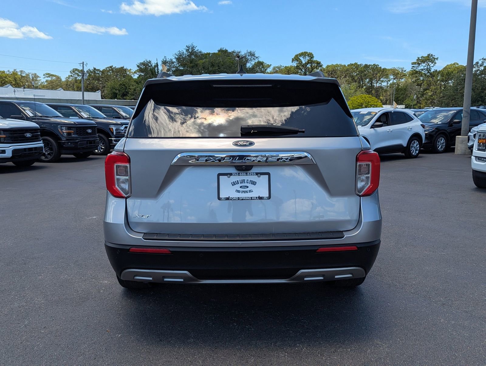 Certified 2023 Ford Explorer XLT w/ Equipment Group 202A RWD image 5