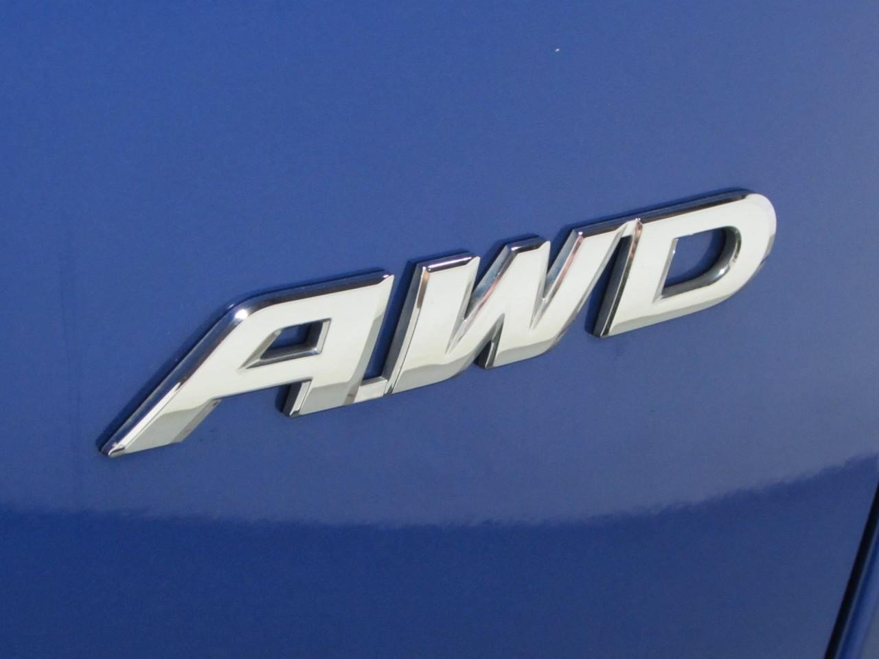 Used 2025 Chevrolet Traverse LT AWD/4WD image 38