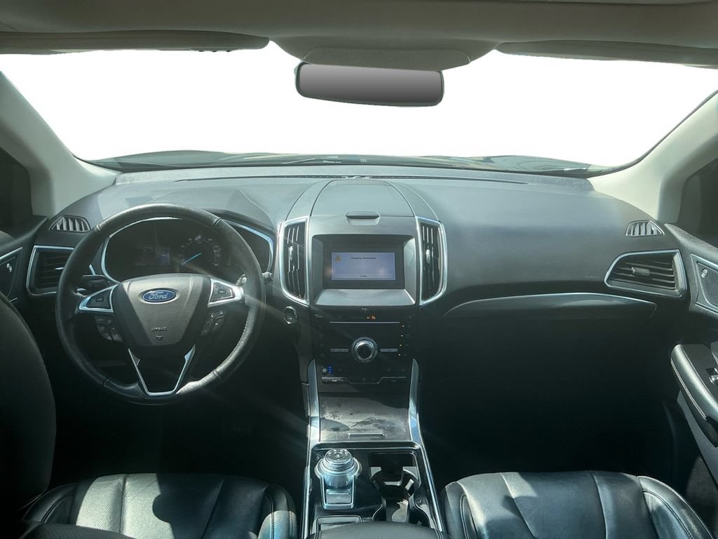 Certified 2019 Ford Edge Titanium w/ Equipment Group 301A FWD image 17