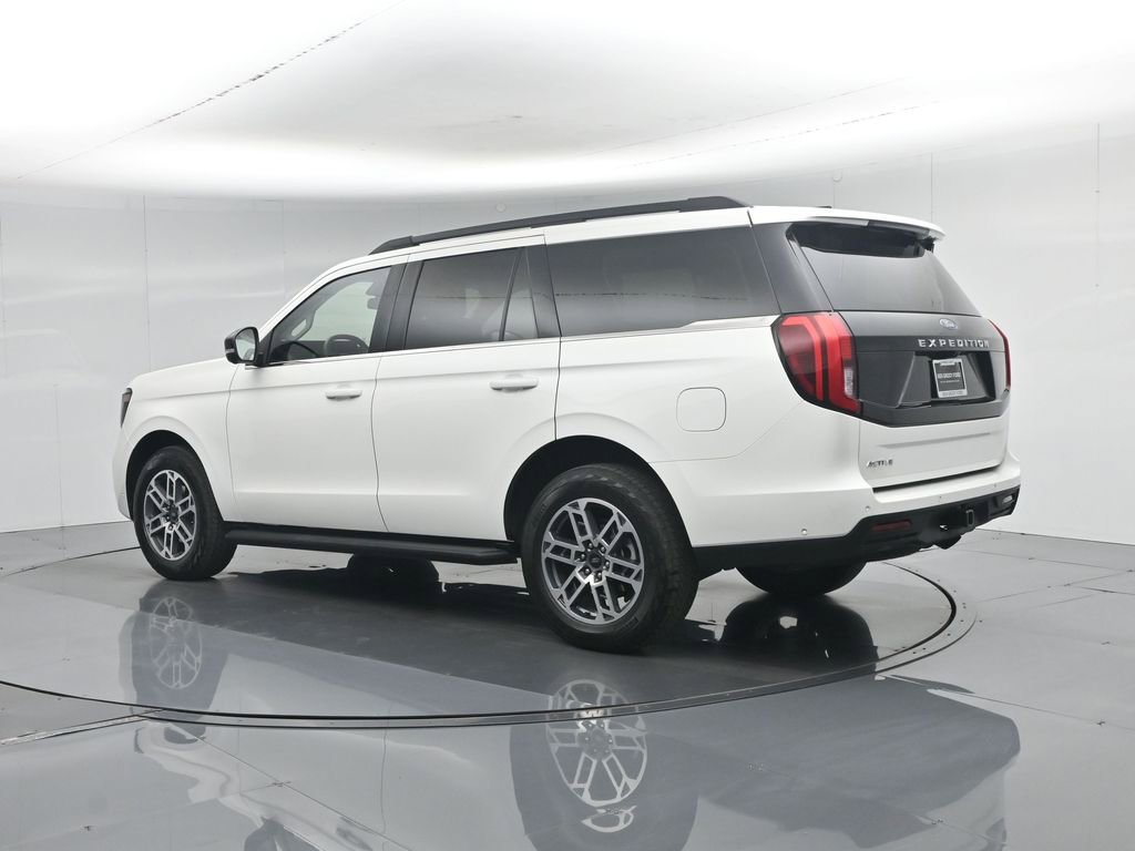 Certified 2025 Ford Expedition Active AWD/4WD image 41