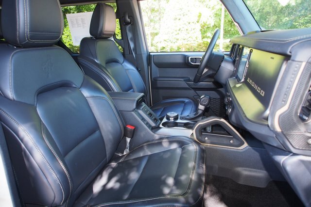 Certified 2025 Ford Bronco Badlands AWD/4WD image 11