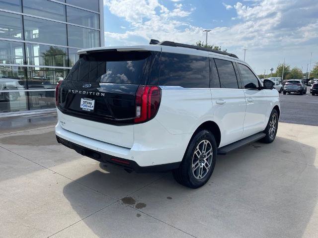 Certified 2025 Ford Expedition Active RWD image 5