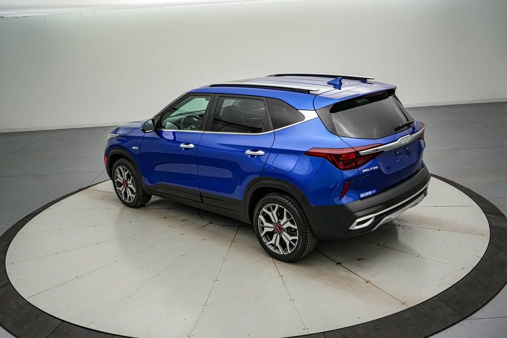 Used 2023 Kia Seltos SX w/ SX Sunroof Package video 3