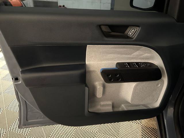 Certified 2025 Ford Maverick XLT FWD image 14