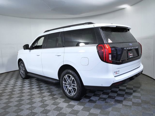 Certified 2025 Ford Expedition Active AWD/4WD image 2