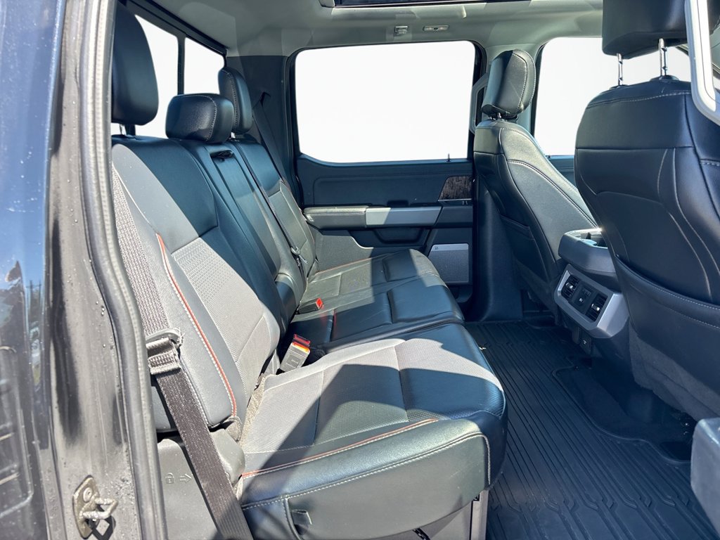 Certified 2024 Ford F250 Lariat w/ Lariat Ultimate Package AWD/4WD image 16