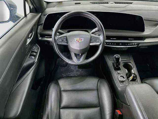 Used 2024 Cadillac XT4 Premium Luxury FWD image 10