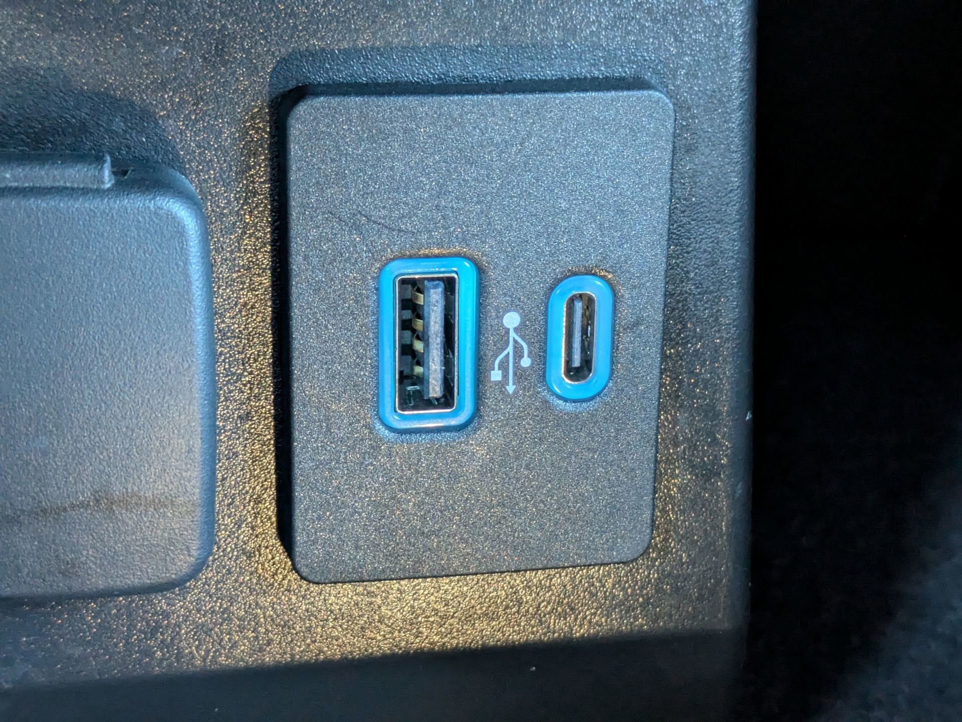 Certified 2023 Ford Explorer XLT AWD/4WD image 27