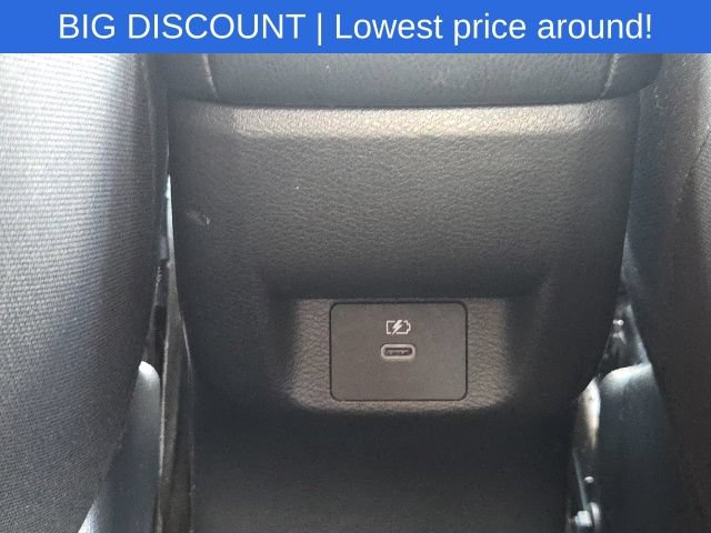Used 2024 Nissan Versa SV FWD image 15