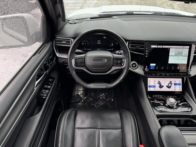 Used 2022 Jeep Grand Wagoneer Series II image 5