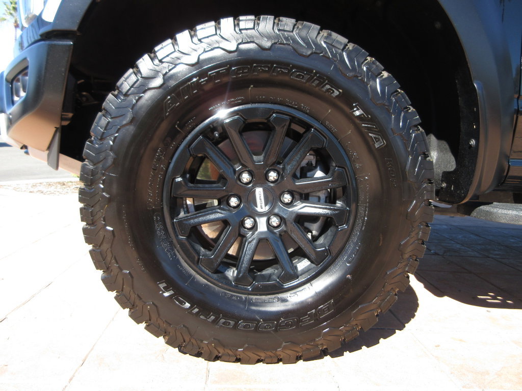 Certified 2025 Ford F150 Raptor AWD/4WD image 8