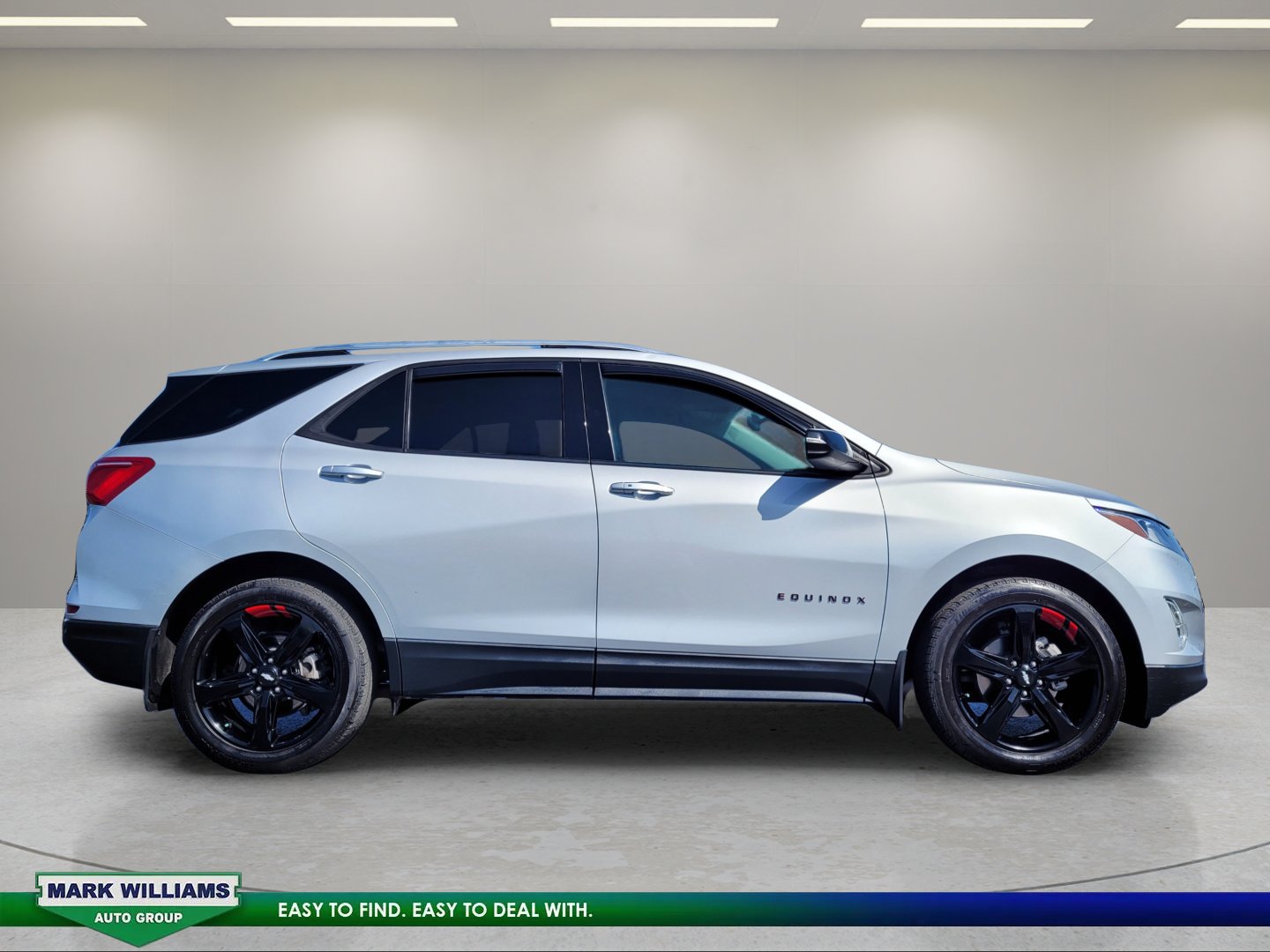 Used 2021 Chevrolet Equinox Premier w/ Redline Edition FWD image 2