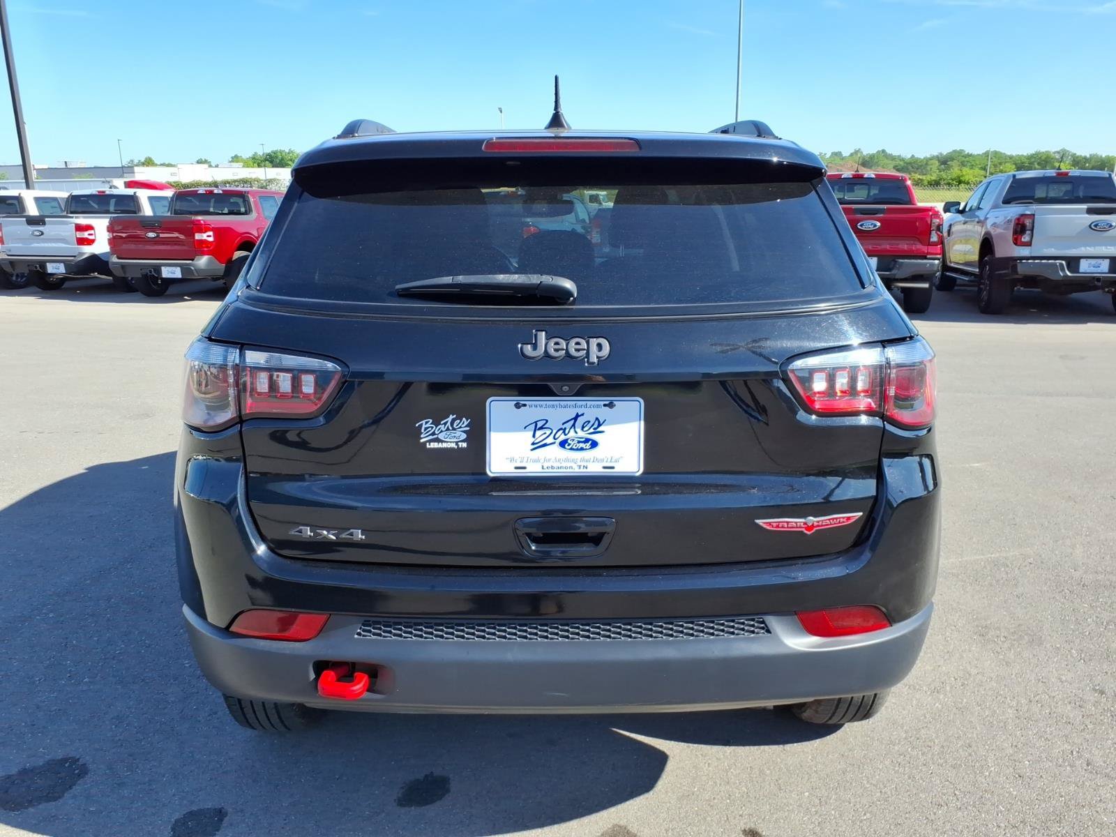 Used 2022 Jeep Compass Trailhawk w/ Trailhawk Convenience Group AWD/4WD image 4