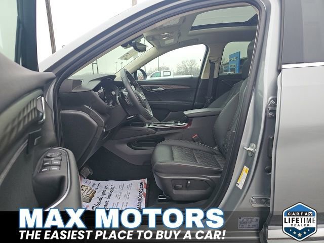 Used 2023 Buick Envision Avenir image 18