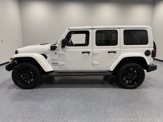 Used 2021 Jeep Wrangler Unlimited Sahara w/ Cold Weather Group AWD/4WD image 8