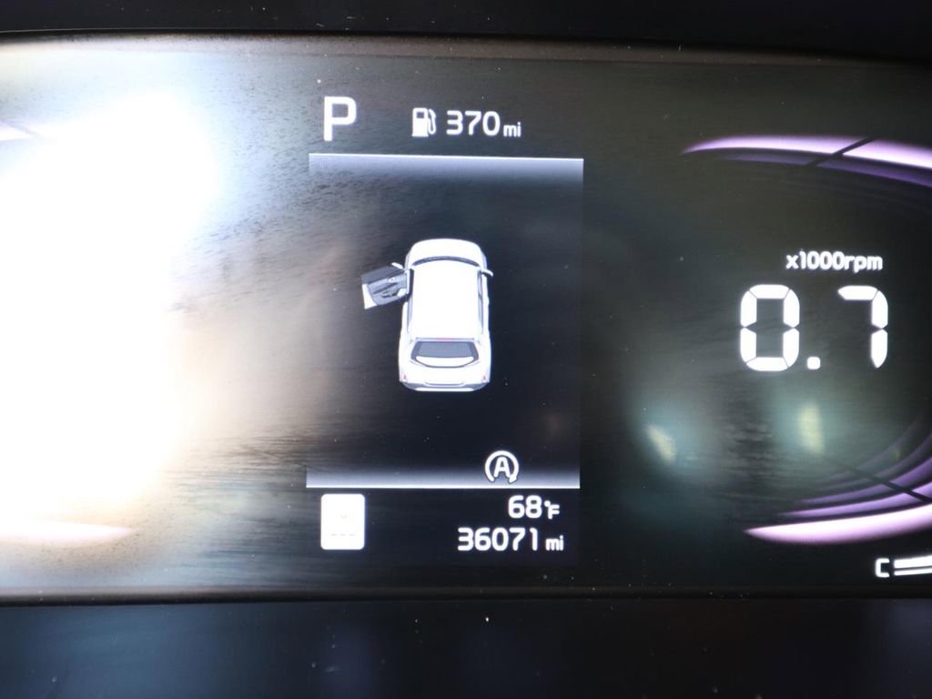 Used 2025 Kia Soul LX w/ LX Technology Package image 23
