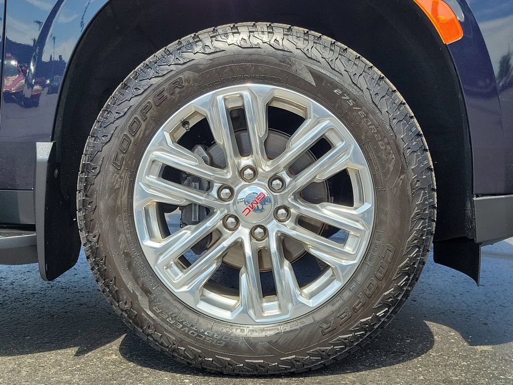 Used 2022 GMC Yukon SLE w/ Gmc Pro Safety Plus Package AWD/4WD image 9