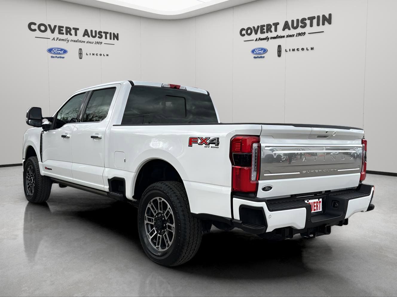 Certified 2026 Ford F350 Platinum w/ Platinum Plus Package image 3