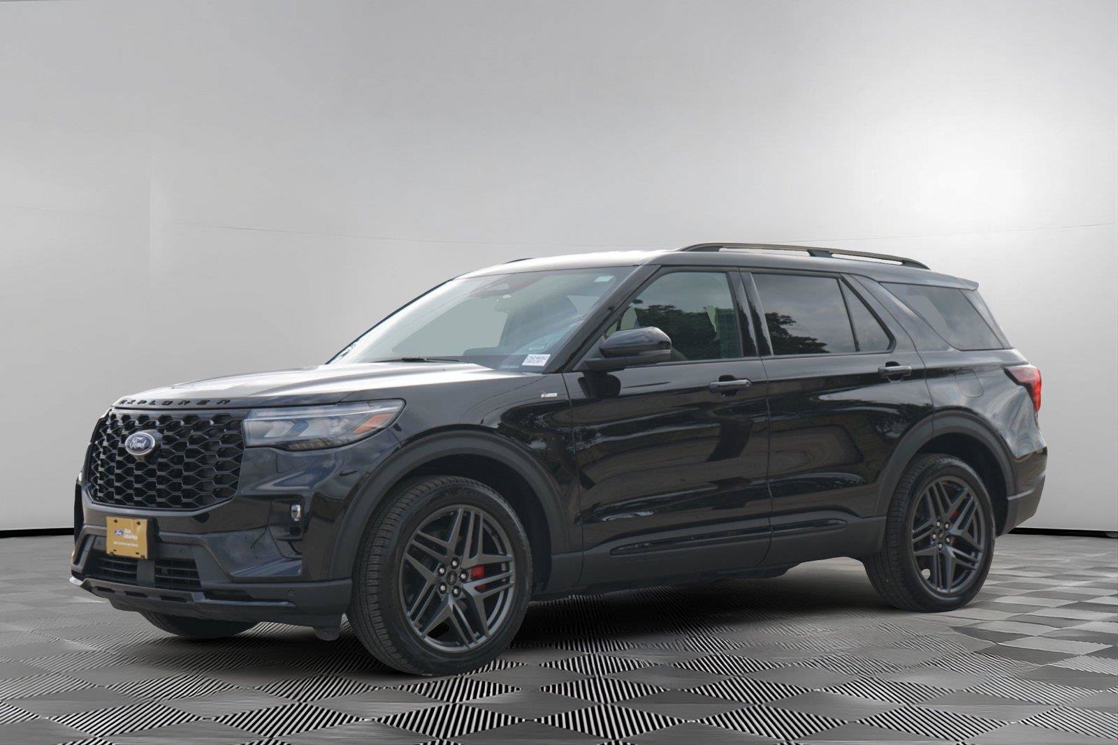Certified 2025 Ford Explorer ST-Line w/ ST-Line Street Pack AWD/4WD image 8