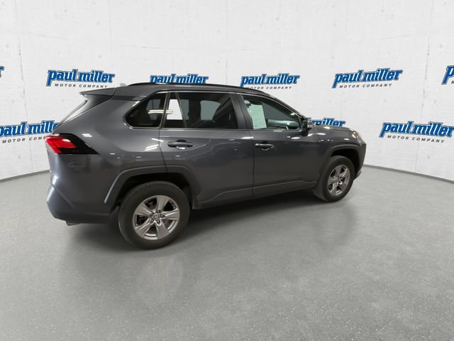 Used 2022 Toyota RAV4 XLE AWD/4WD image 12