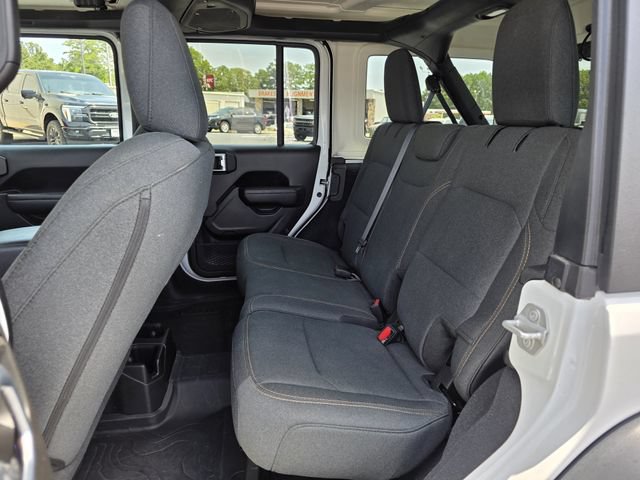 Used 2024 Jeep Wrangler Unlimited Sport AWD/4WD image 17